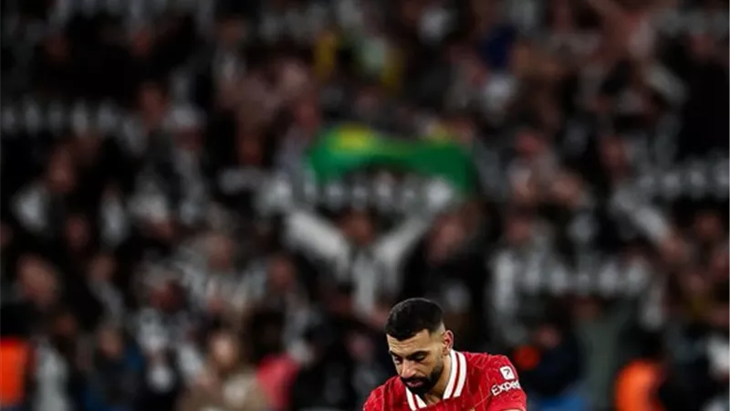 ماذا قدم محمد صلاح في مباراة ليفربول ونيوكاسل بنهائي كأس كاراباو