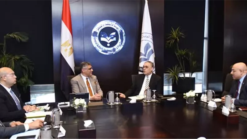 تعاون بين هيئة الاستثمار ومحافظة الجيزة للترويج للفرص الاستثمارية