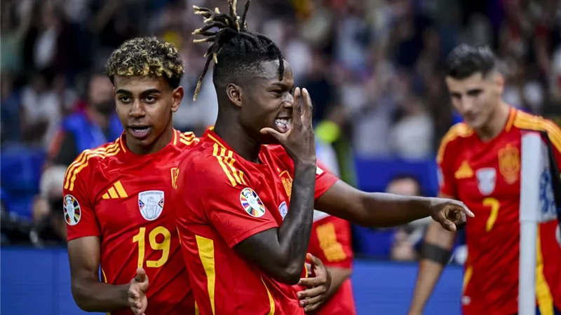 آرسنال يبدأ مفاوضات التعاقد مع نجم منتخب إسبانيا