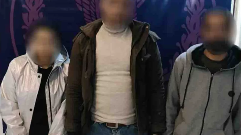 ضبط 3 أشخاص احتجزوا شخصا وضربوه في القاهرة
