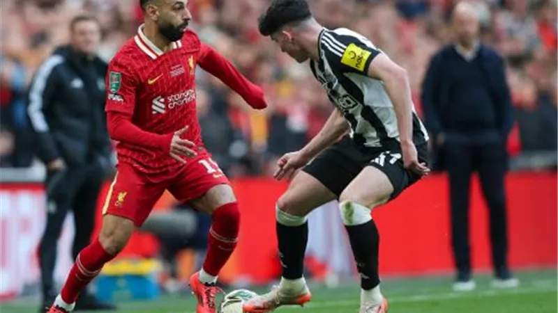 نهائي كاراباو: ليفربول يُنهي الشوط الأول متأخراً بهدف أمام نيوكاسل