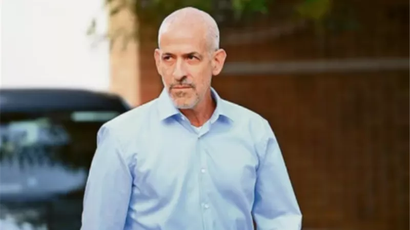 إعلام إسرائيلي: رئيس الشاباك رونين بار يرفض قرار نتنياهو بإقالته