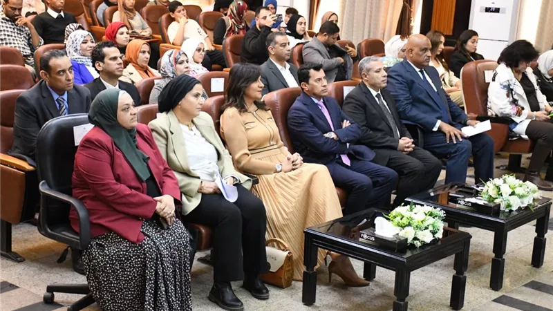 وزير الرياضة يشهد إطلاق مراكز السلامة النفسية بمراكز الشباب