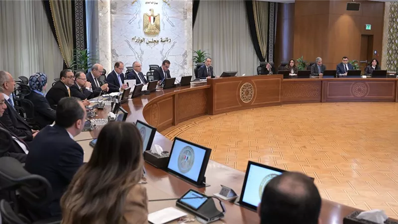 رئيس الوزراء يتابع آليات تنفيذ توصيات اللجنة الاستشارية للتنمية السياحية