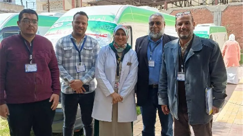 قافلة طبية شاملة تعالج أهالي قرية عبد العظيم زاهر بالبحيرة