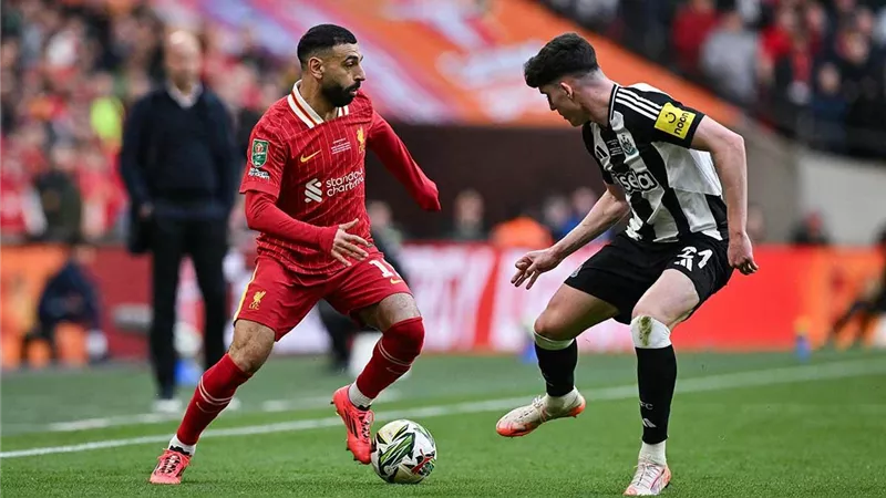 جاري نيفيل: ما فعله محمد صلاح أمام نيوكاسل لم أشاهده من قبل