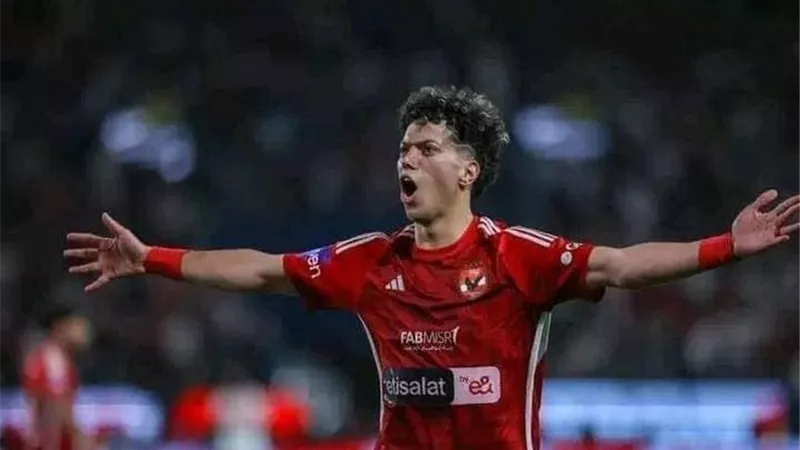 عبدالملك: إمام عاشور يستحق الانضمام للمنتخب بدلا من هذا اللاعب