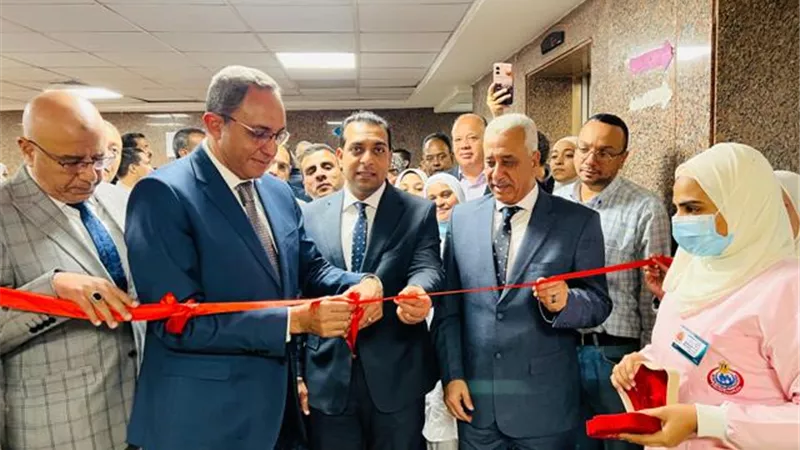 محافظ قنا يفتتح مشروعات تنموية وخدمية بنجع حمادي