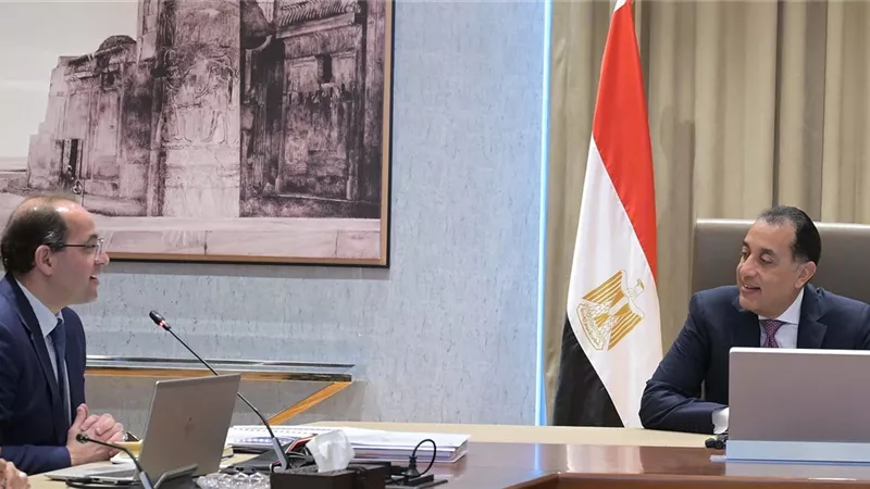 مدبولى يلتقي وزير المالية لاستعراض عددٍ من مؤشرات الأداء المالى