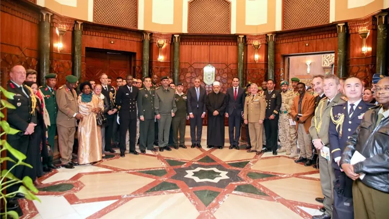 القوات المسلحة تنظم زيارة للملحقين العسكريين لمشيخة الأزهر ودار الإفتاء