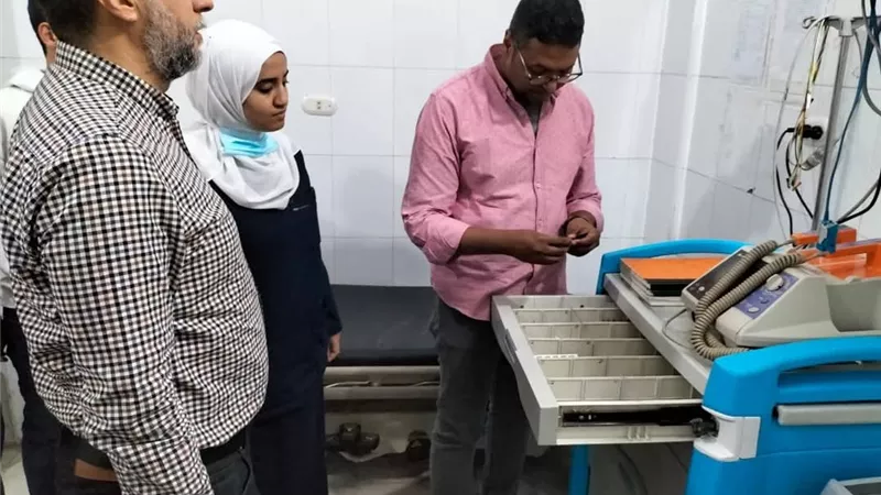 وكيل وزارة الصحة بالبحر الأحمر يتابع سير العمل بمستشفى سفاجا
