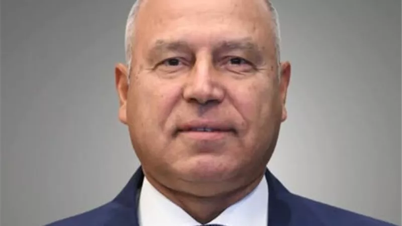 وزارة الصناعة تطلق تطبيقًا لتلقي شكاوى واستفسارات المستثمرين وحلها