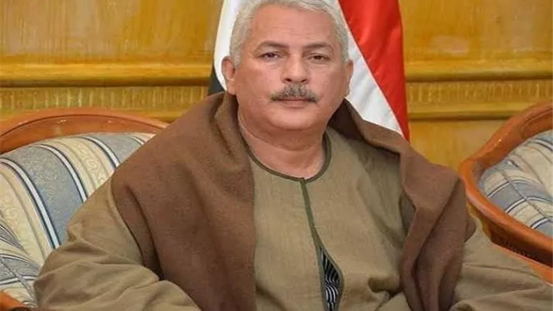 الفلاحين: تطالب بتكريم ظابط شرطة قنا لحسن سلوكه