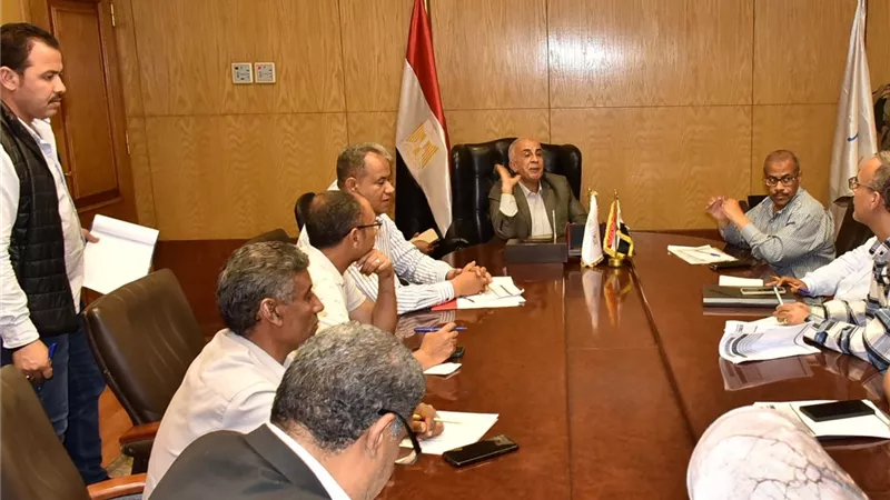 سكرتير عام الأقصريتابع نسب الإنجاز بملف التصالح فى مخالفات البناء