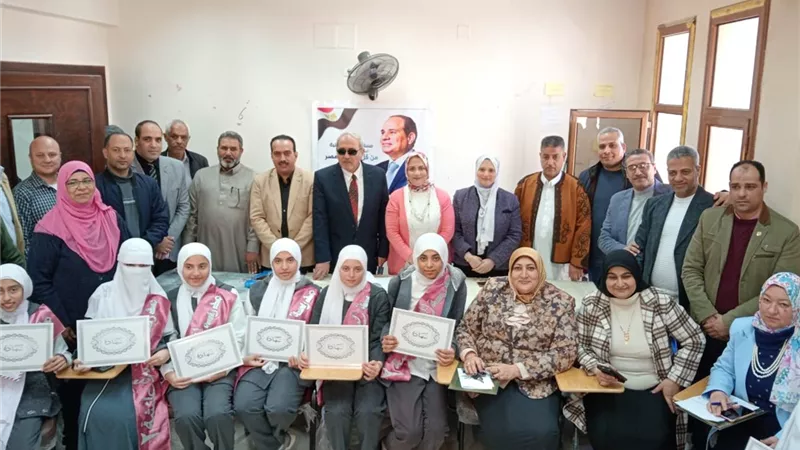 وكيل وزارة تعليم مطروح تشهد نهائي مسابقة أوائل الطلاب