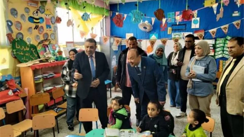 سكرتير عام دمياط يواصل جولاته بالمنشآت الصحيةوالتعليمية برأس البر