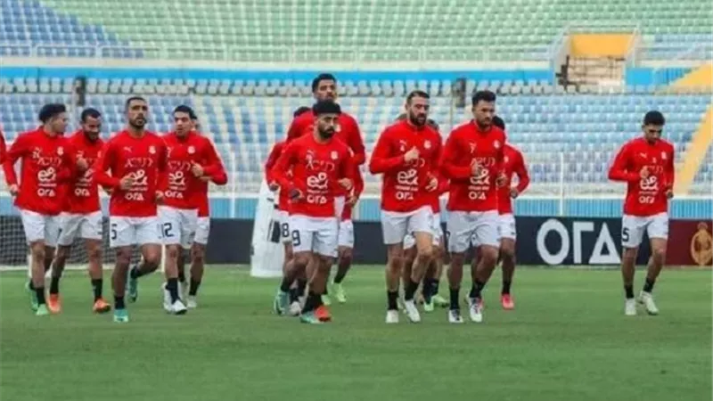 منتخب مصر يخوض مباراة إثيوبيا بالقميص الأحمر والشورت الأبيض