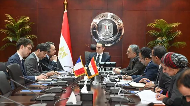 وزيرالاستثمار: التزام الحكومة بتوفير بيئة استثمارية جاذبة للمستثمرين