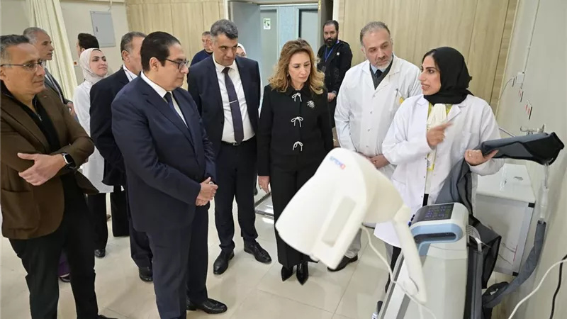 رئيس جامعة القاهرة يفتتح عيادات إضافية لجراحة الأورام وعلاج الألم