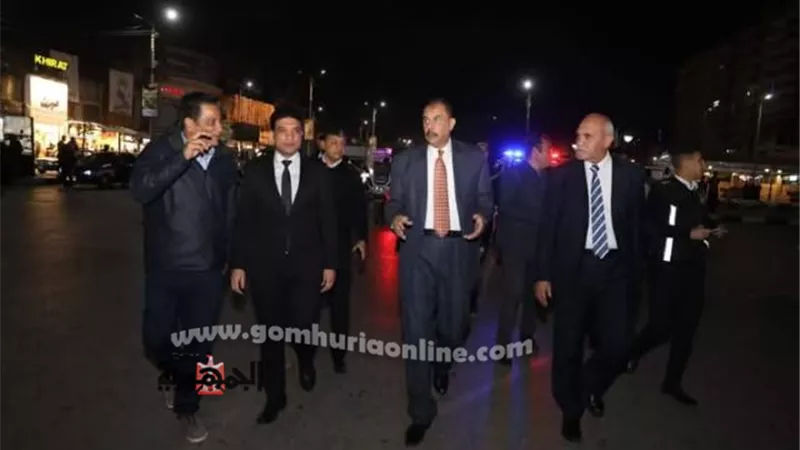 محافظ سوهاج يتفقد بدء أعمال إضفاء الهوية البصرية بميدان الثقافة