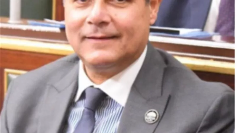 احمد الخشن: توجيهات الرئيس بمواصلة الاستشكافات البترولية