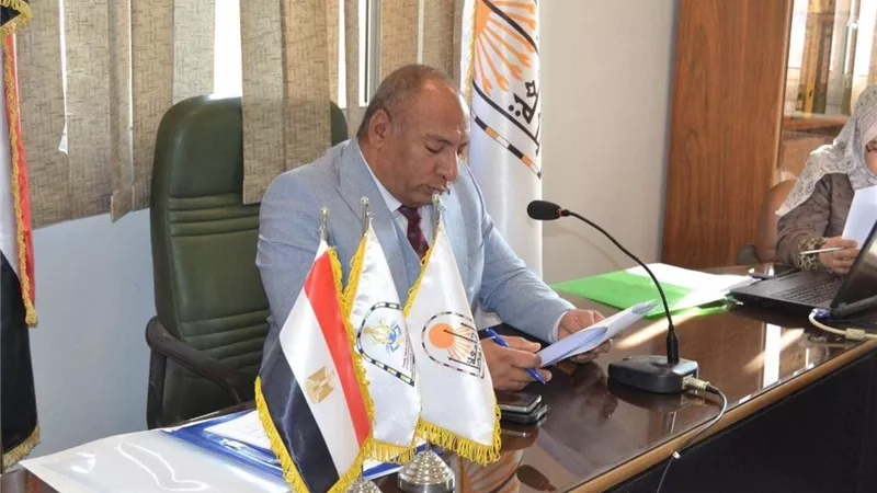فريق طبي بمعهد جنوب مصر للأورام ينجح في استئصال ورم سرطاني