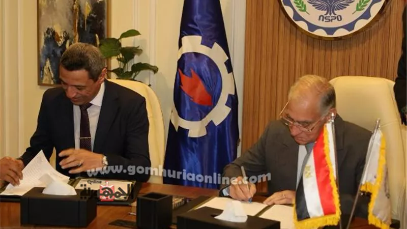محافظ السويس يوقع بروتوكول مع مديرعام جهاز مشروعات الخدمة الوطنية