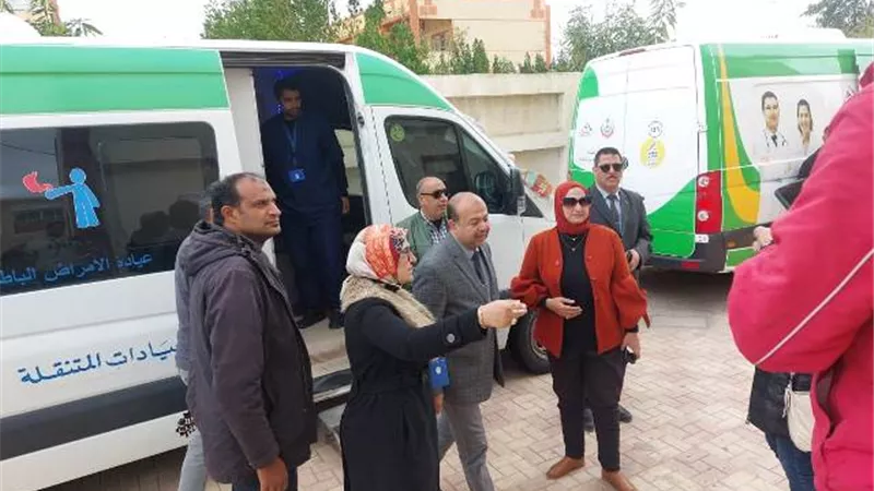 علاج ١٢٨٣ مواطنا بالمجان في قافلة طبية بدمياط
