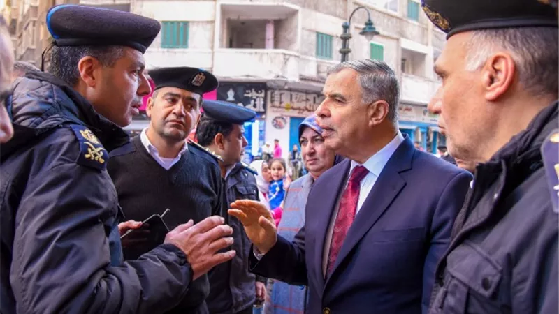 بأمرالمحافظ منع انتظار السيارات بشارع خالد بن الوليد بالاسكندرية