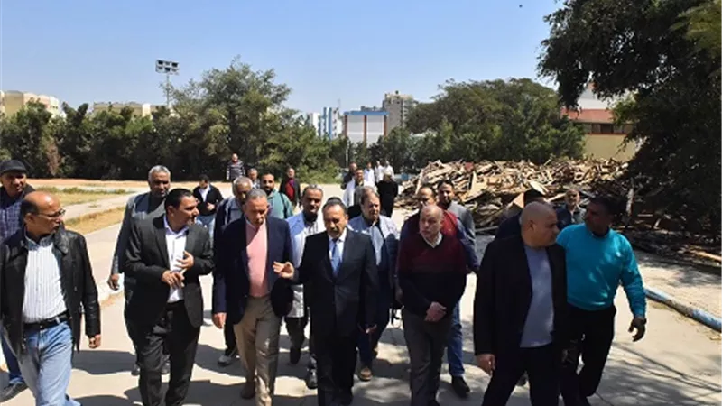 محافظ أسيوط يتابع إعادة تدوير الرواكد بورش مدرسة أسيوط الثانوية