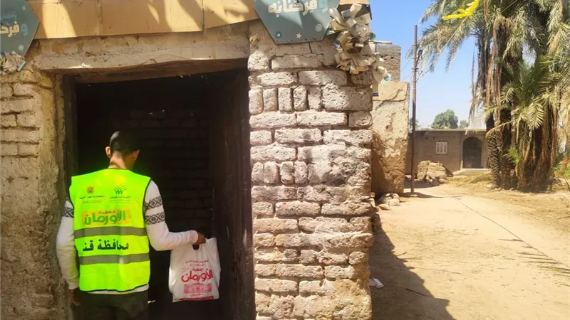 توزيع 3000 كيلو لحوم على الأكثر احتياجًا بقرى قنا ونجع حمادي