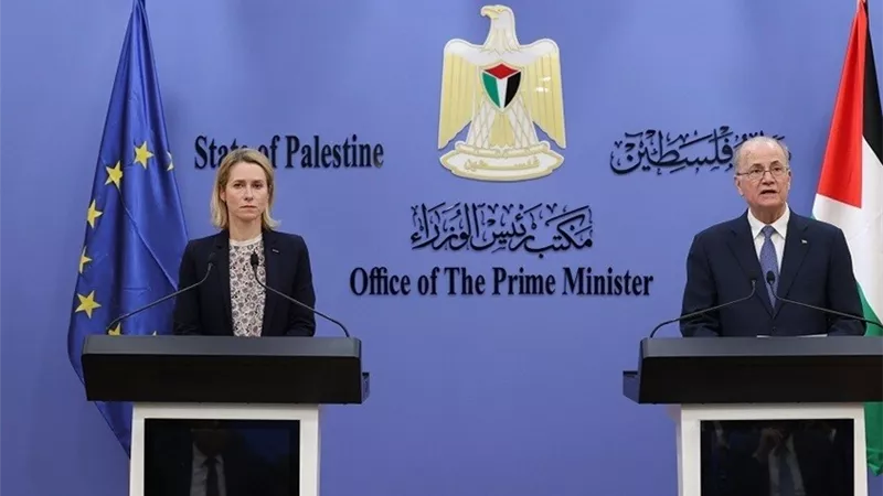 رئيس الوزراء الفلسطيني يدعو إلى محاسبة إسرائيل على جرائمها