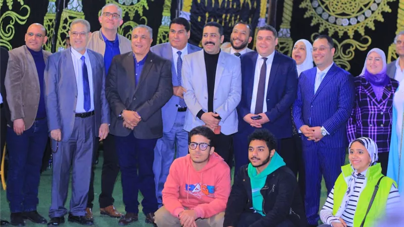 7000 صائم و 5 رحلات عمرة وجوائز لحفظة القرآن الكريم