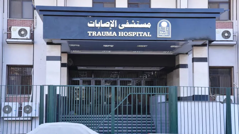 إعادة زرع ذراع مبتور ببمستشفى الإصابات والطوارئ بجامعة أسيوط