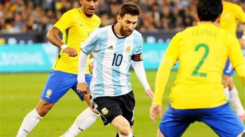 الأرجنتين والبرازيل .. مواعيد مباريات اليوم الثلاثاء والقنوات الناقلة