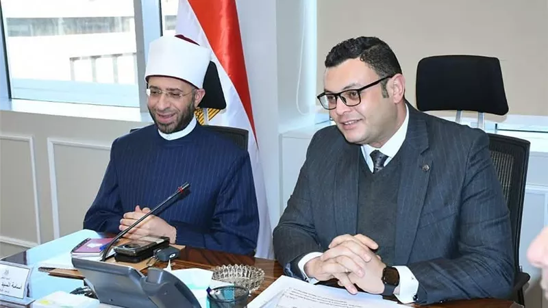 اجتماع بين وزيري الأوقاف والإسكان لبحث التعاون المشترك