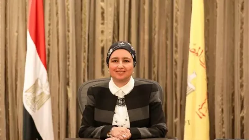 القومي للمرأة يهنئ لبنى هلال لتعيينها أول رئيسة سيدة للمصرية للاتصالات