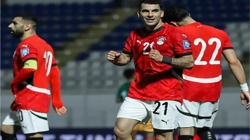 منتخب مصر يتقدم على سيراليون بهدف في الشوط الأول.. فيديو