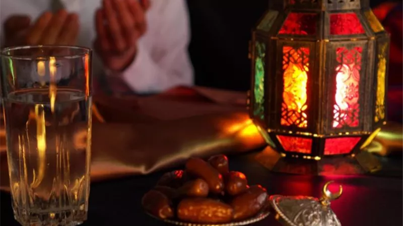 توقيت الفطر والإمساك لساكني ناطحات السحاب