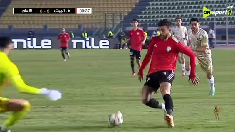 طلائع الجيش يتقدم علي الأهلي بثنائية في الشوط الاول