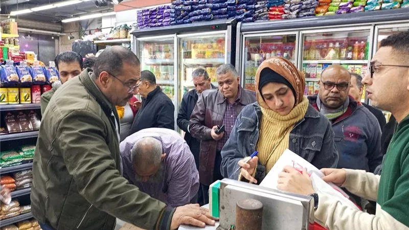 700 الف جنية غرامات محلات الاغذية بحى وسط الاسكندرية