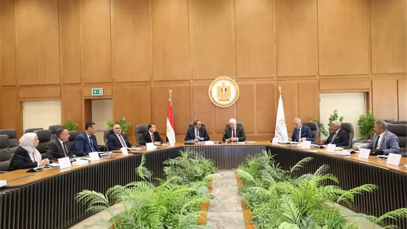 محمد محجوب عزوز رئيسا لمجلس أمناء جامعة جنوب الوادي الأهلية