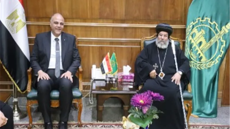 أسقف كفر شكر وميت غمر يهنئ محافظ القليوبية بعيد الفطر المبارك