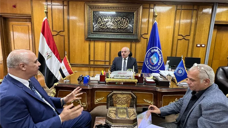 رئيس جامعة قناة السويس: الكلية الصينية بالإسماعيلية منارة للعلم والثقافة في قلب مصر