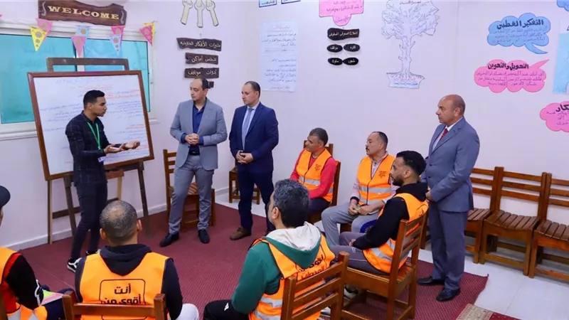 مدير مكافحة الإدمان يشارك المتعافين حفل الإفطار الجماعي بمركز العزيمة بالمنيا