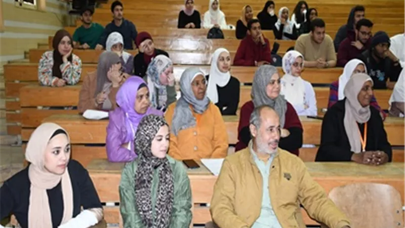 طب أسنان عين شمس تنظم ندوة عن فضل العشر الأواخر من رمضان
