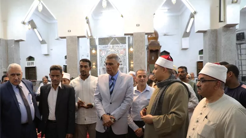محافظ أسوان يتفقد مشروع تطوير وصيانة مسجد الحاج حسن
