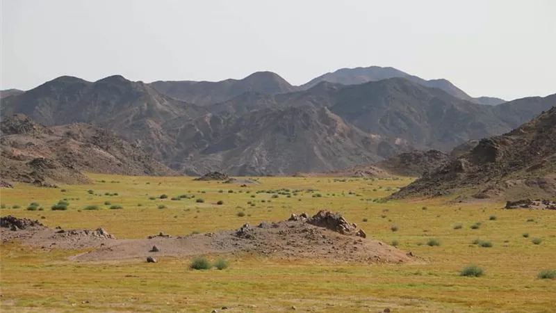 وادى الجمال.. وجهة سياحية متميزة لهواة المشى وتسلق الجبال
