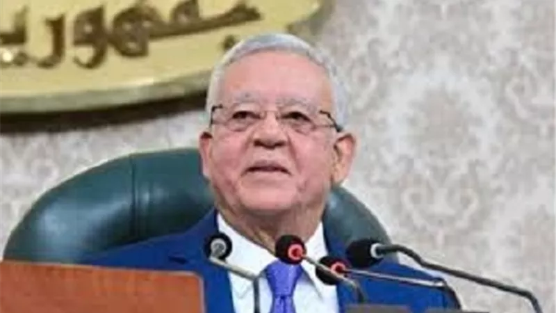 رئيس مجلس النواب يهنئ الرئيس السيسى بمناسبة عيد الفطر المبارك
