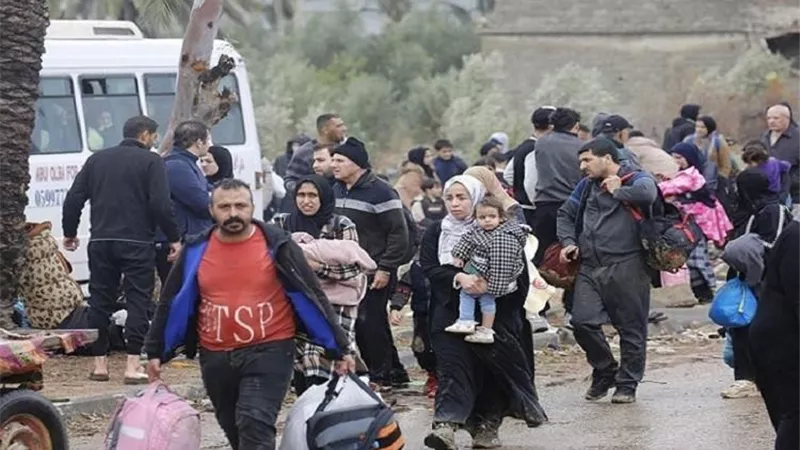 تصعيد خطير في غزة: الاحتلال يواصل القصف والإخلاء القسري